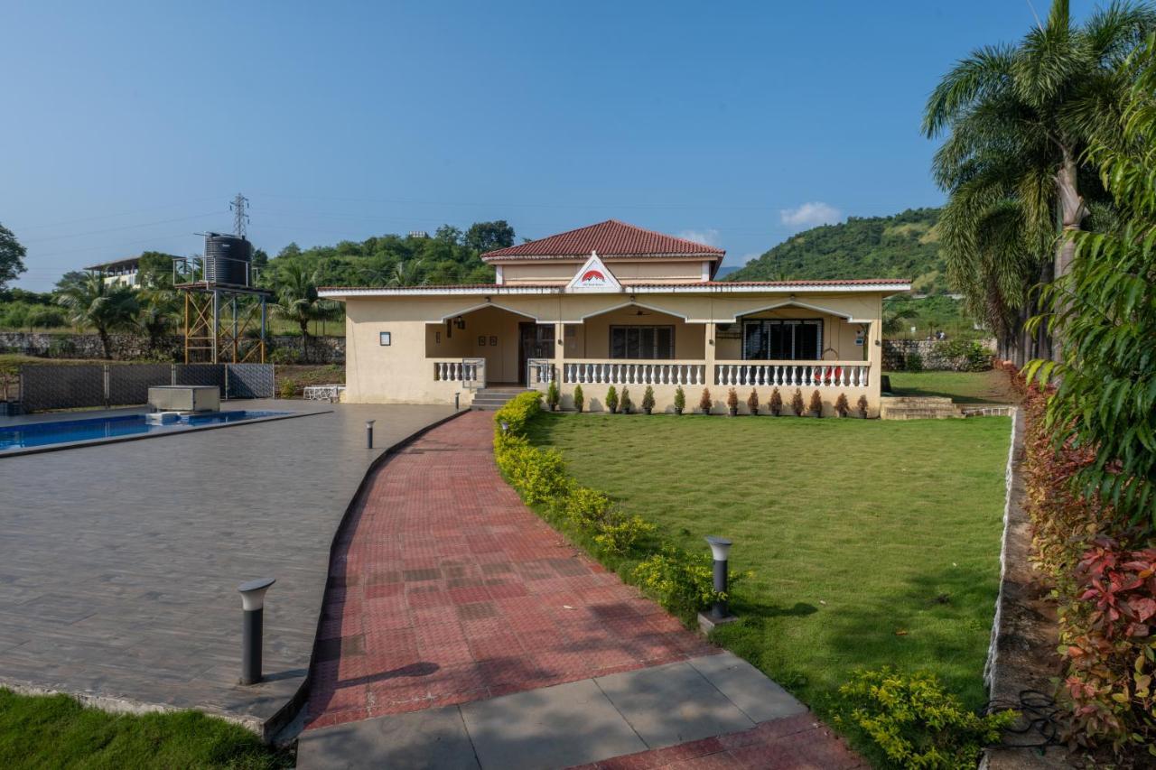Hillrock Resort & Villas, Neral-Карджат Екстер'єр фото